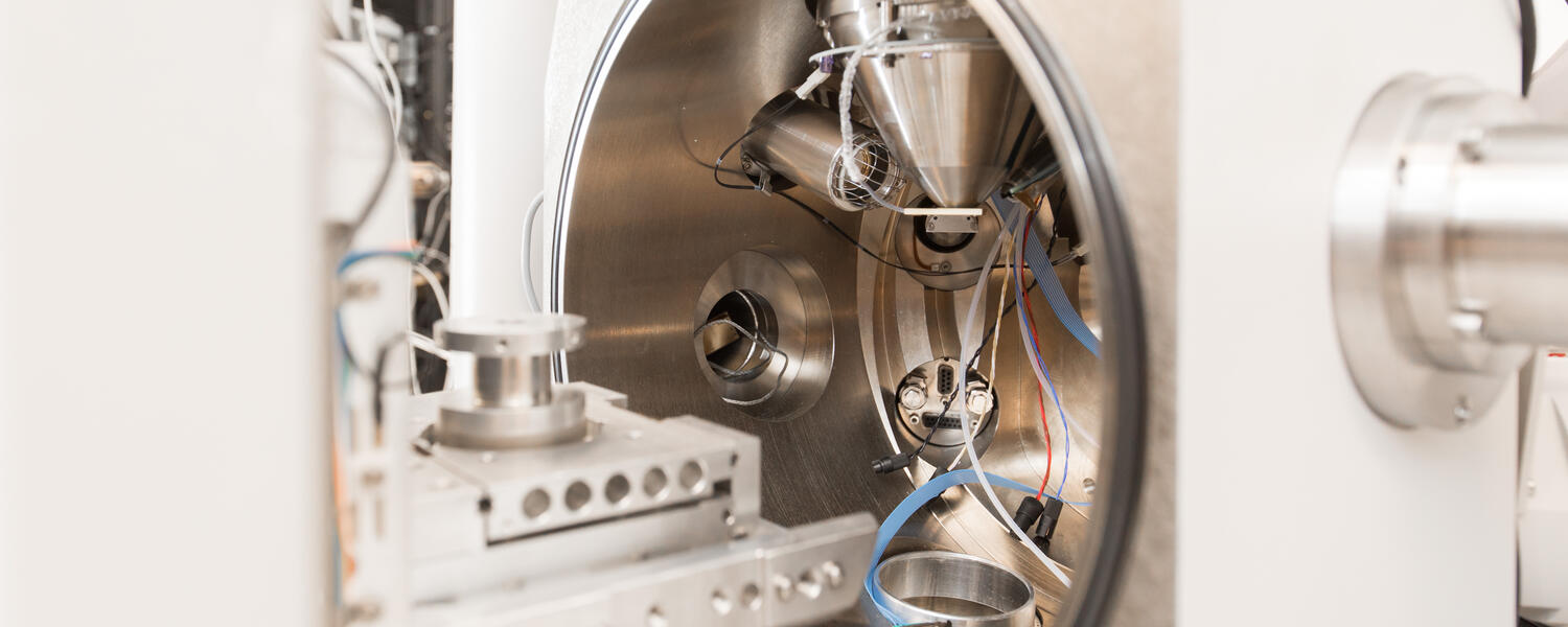 An intricate piece of machinery used in dynamic imaging