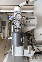 Parr Reactor Vessel with Parr4848 Reactor Controller