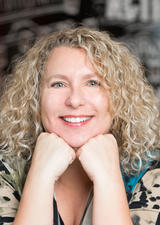 Joelle Foster