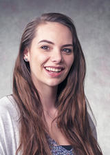 Portrait Alina Cox