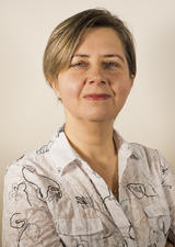 Darina headshot